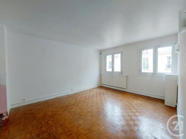 Appartement T2 à louer - 2 pièces - 42.02 m2 - PARIS - 75013 - ILE-DE-FRANCE - Century 21 République